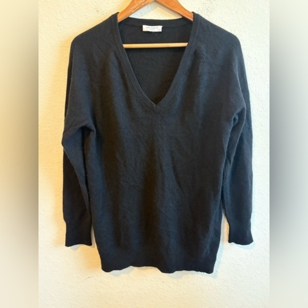 Equipment Femme Black V Neck Cashmere Sweater Size Medium
